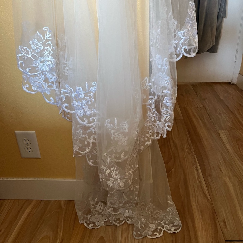 Bathing Suit w/Lace train & Rhinestones - Picture 5 of 7